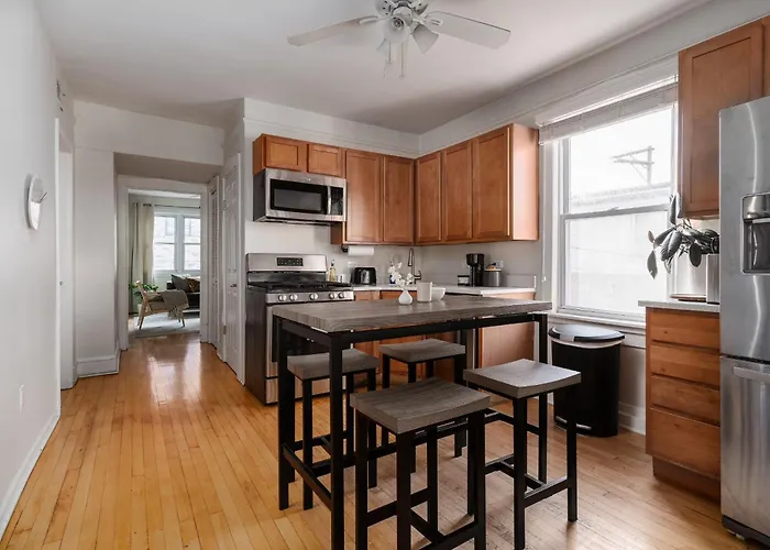 Bucktown 2br Near The 606 Apartment *