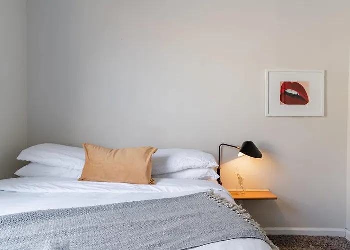 Bucktown 2br Near The 606 Apartment Chicago