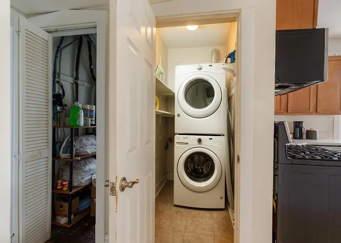 Bucktown 2br Near The 606 Apartment Chicago