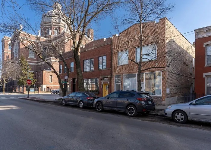 Bucktown 2br Near The 606 Chicago